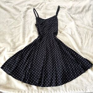 • old navy polka dot dress | m •
